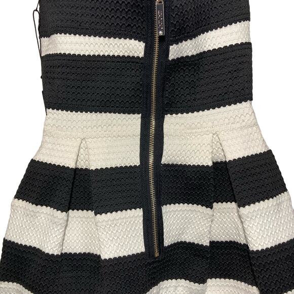 BCBG Max Azria Striped Fit And Flare Strapless Bandage Dress Size Medium M NWT - Picture 8 of 16